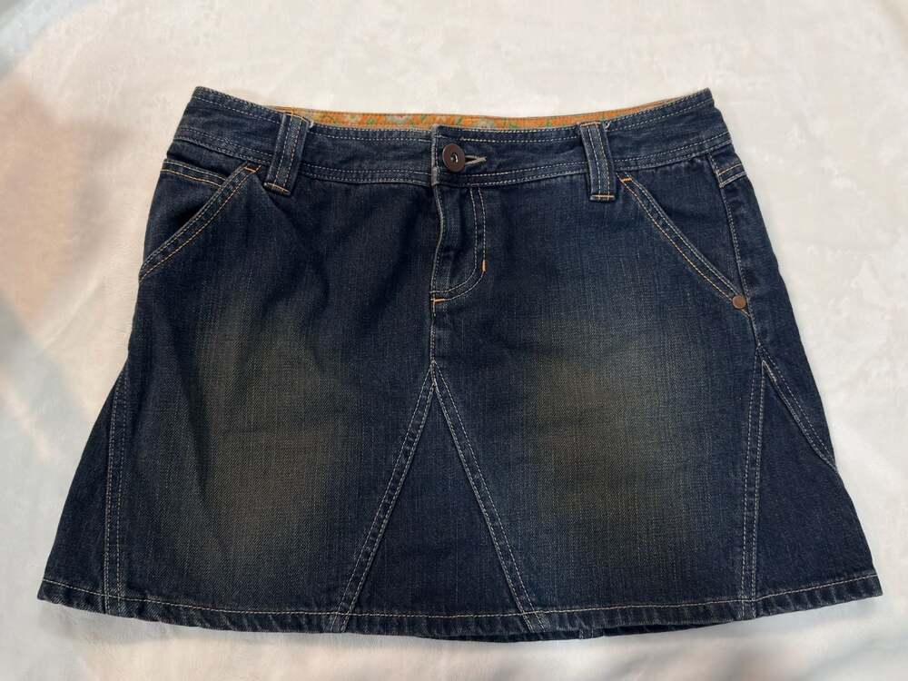 Personal Identity Vintage Y2K Dark Wash Denim Mini Skirt